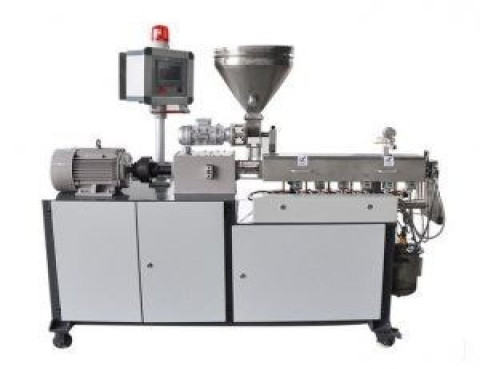 خرید ، نصب و راه اندازی دستگاه اکسترودر آزمایشگاهی