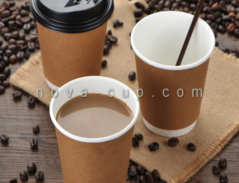 لیوان کاغذی قهوه دار